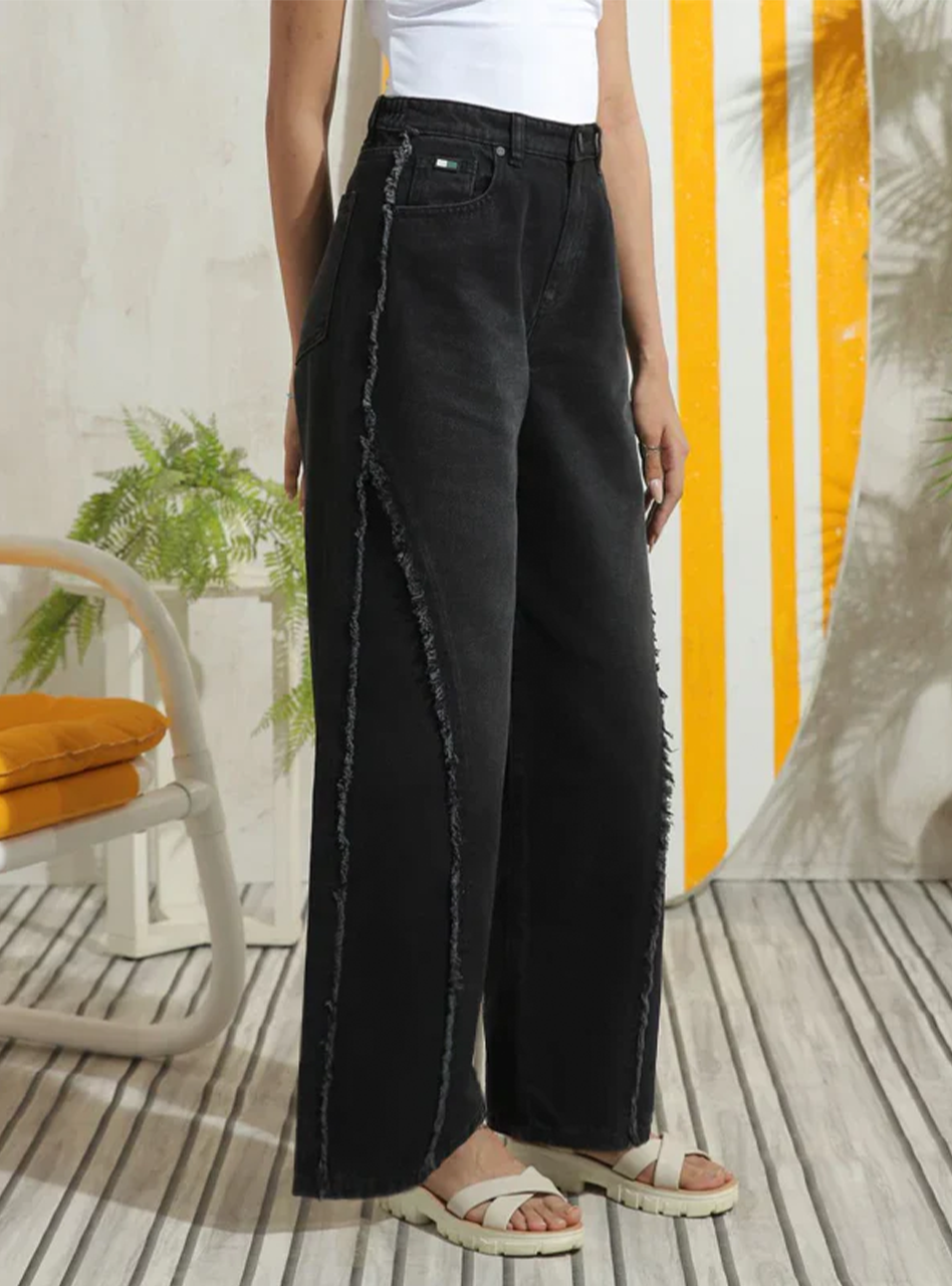 Black Ruffle Skater jeans - 1947