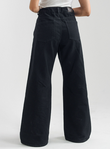 Over Dyed Flare Jeans ( Black ) - 1947