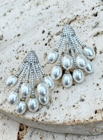 Amaryllis Earrings - Mono & Co.