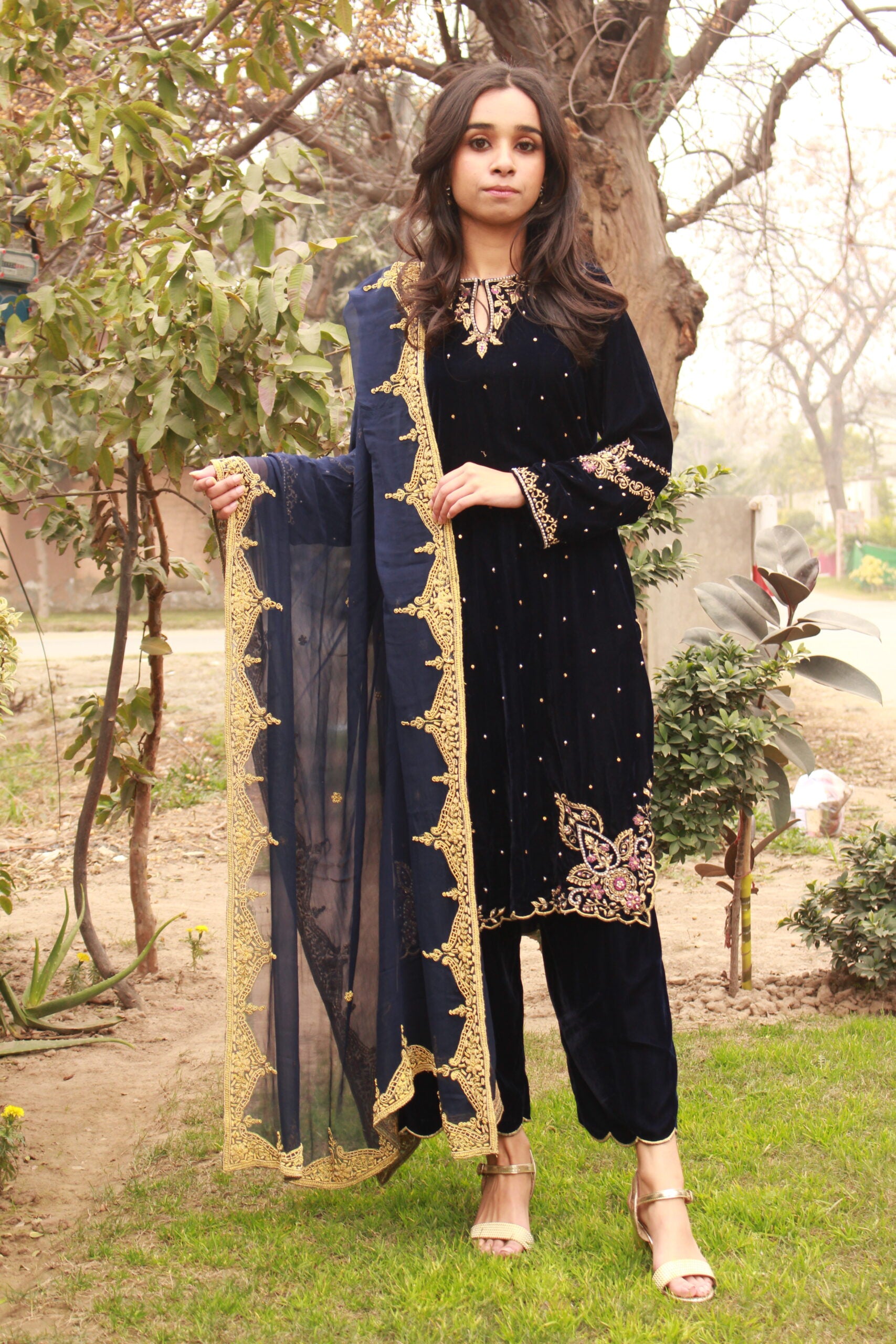 Zareen  - Qubic Closet - Label Loft